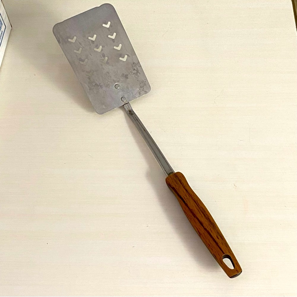 3 EKCO Faux Wood Grain Utensils